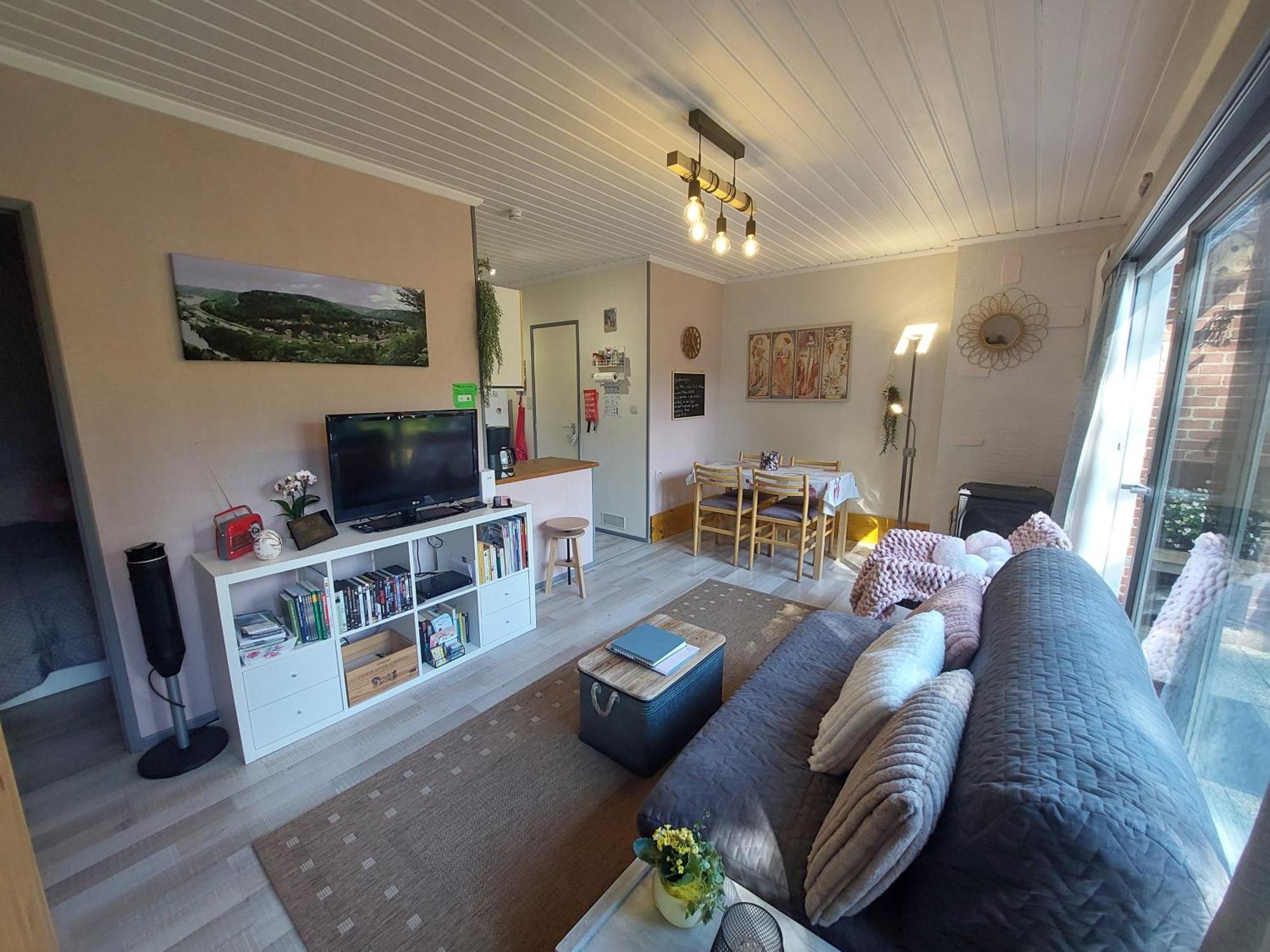 Le Petit Chalet - Bungalow Waulsort Buitenkant foto